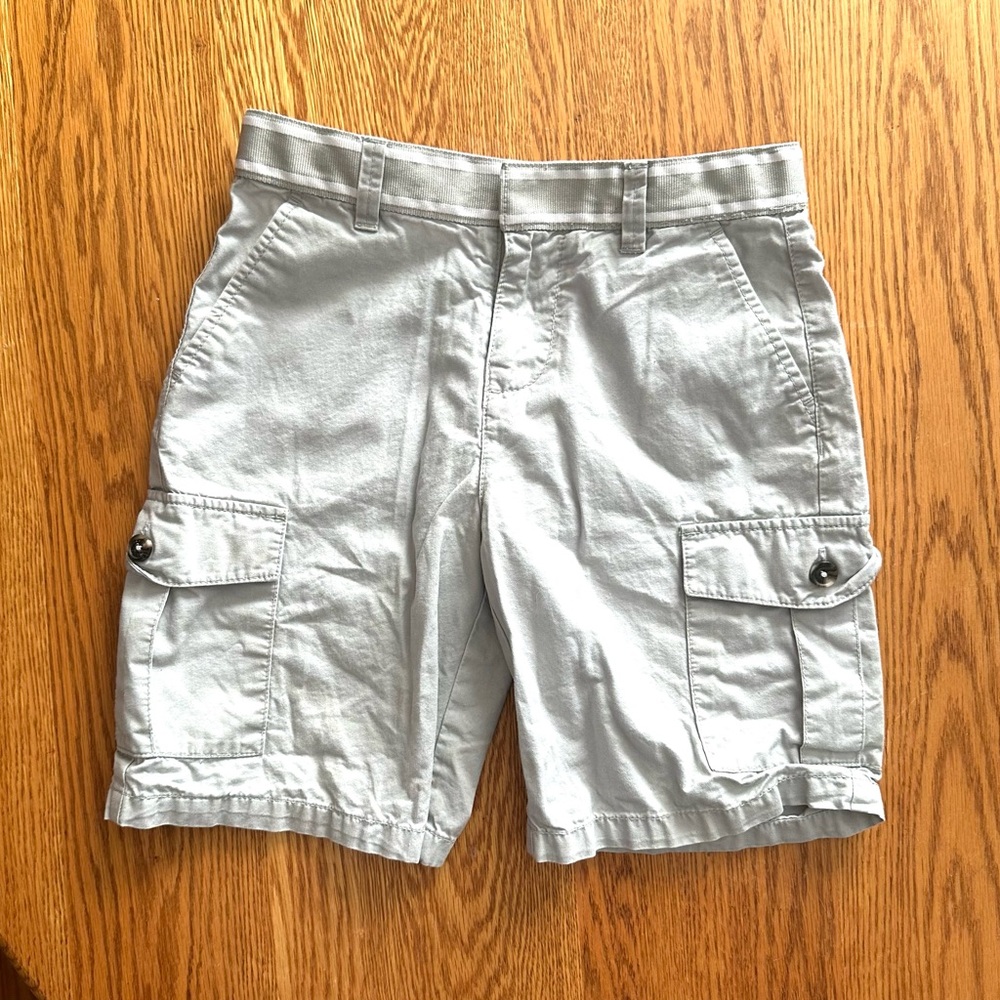 Preowned Biy’s Sz 8 Original Penguin Stone/White Casual 6 Pocket Cargo Shorts